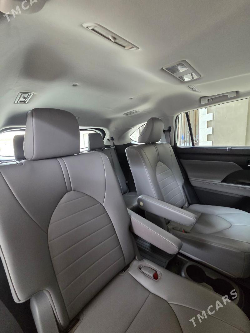 Toyota Highlander 2022 - 540 000 TMT - Мары - img 3