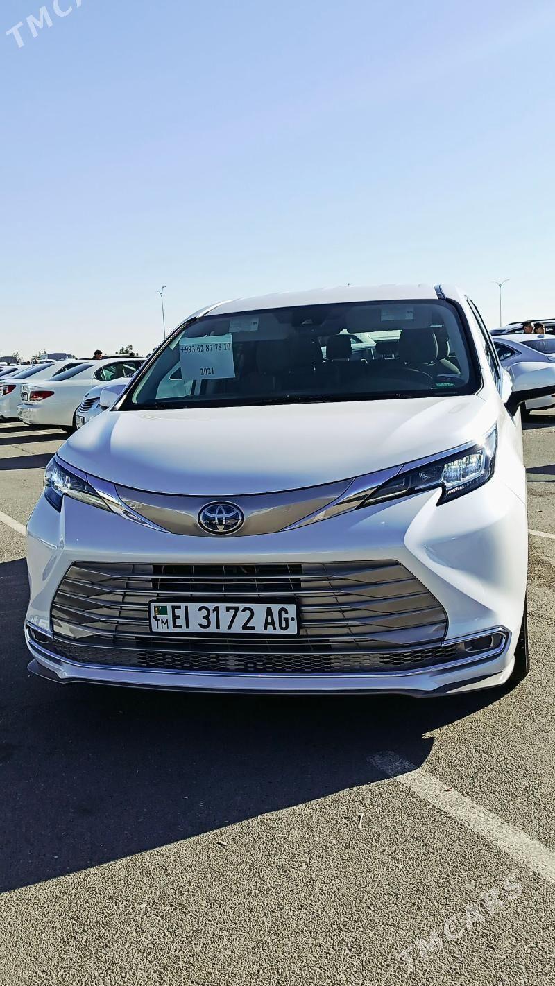 Toyota Sienna 2021 - 475 000 TMT - Ашхабад - img 2