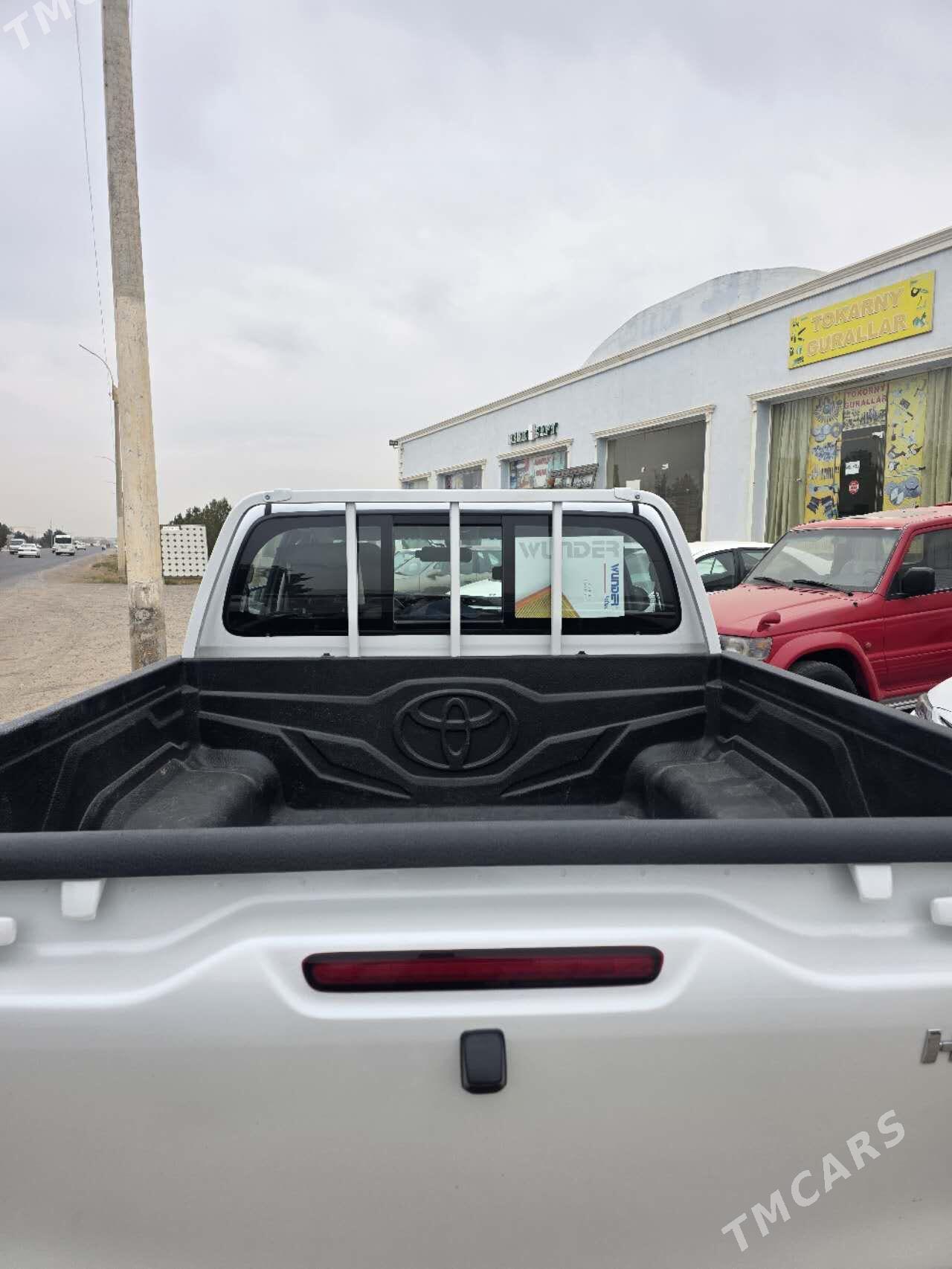 Toyota Hilux 2025 - 670 000 TMT - Mary - img 6