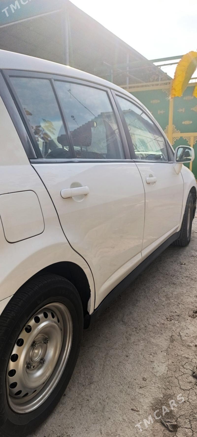 Nissan Versa 2011 - 133 000 TMT - Ашхабад - img 4