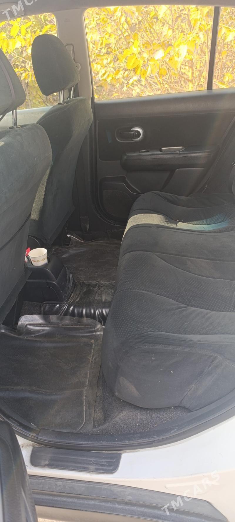 Nissan Versa 2011 - 133 000 TMT - Ашхабад - img 5