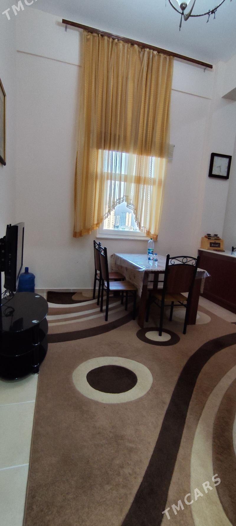 Аренда. Элитка. 4комн - Podwoýski köç. (Bitarap Türkmenistan şaýoly) - img 5