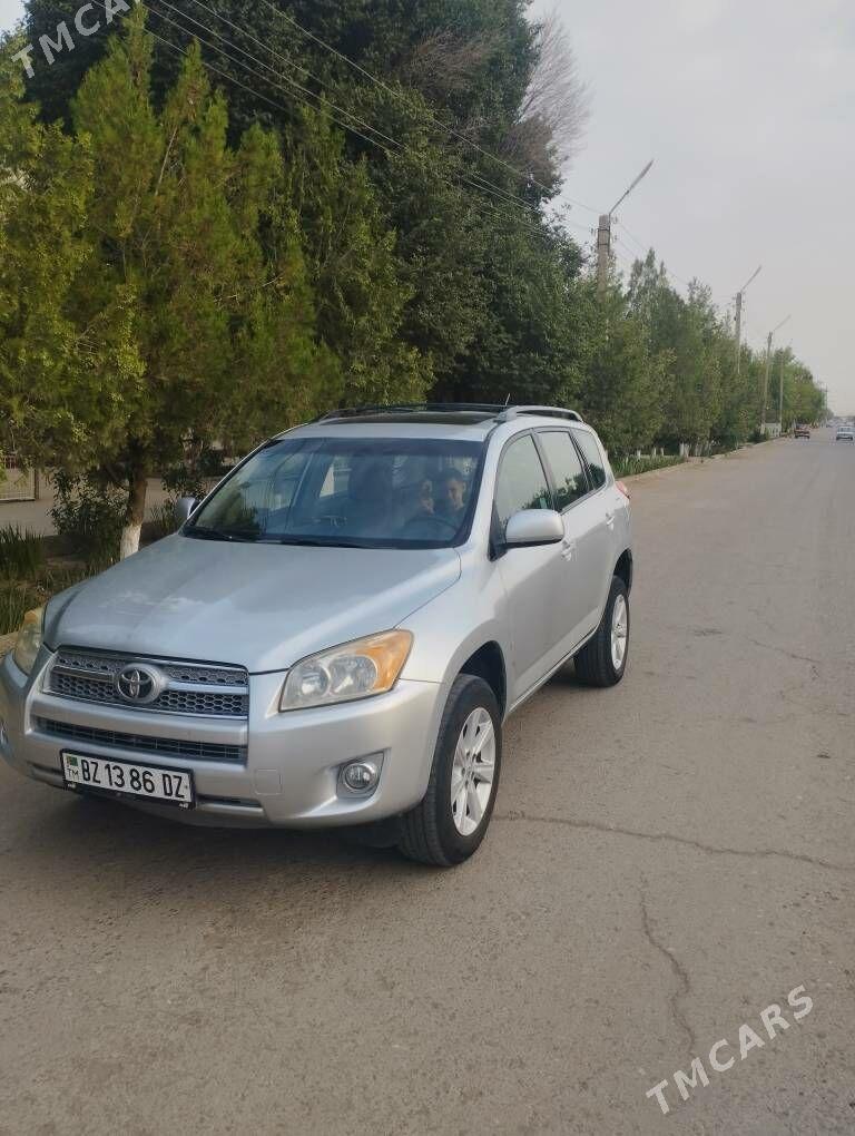 Toyota RAV4 2011 - 205 000 TMT - Акдепе - img 3