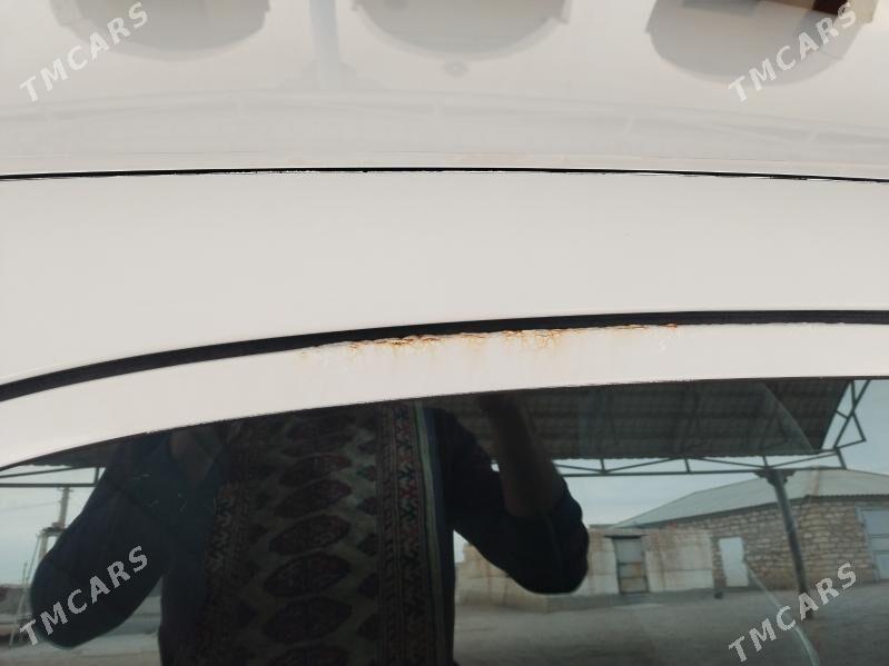 Mercedes-Benz E320 2000 - 90 000 TMT - Гумдаг - img 6