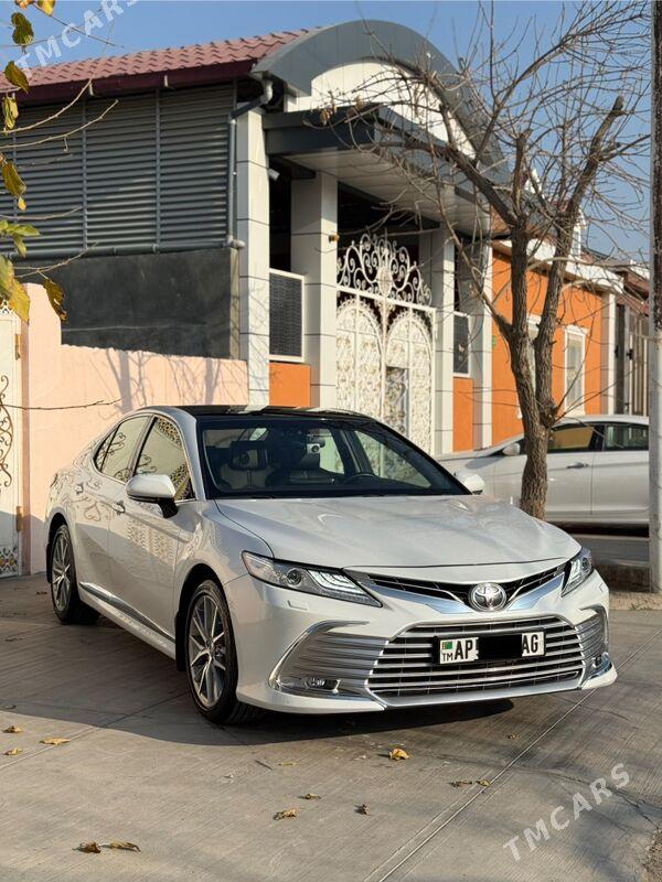 Toyota Camry 2021 - 556 000 TMT - Бузмеин - img 2