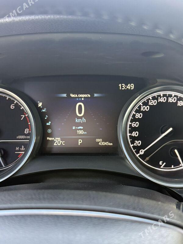 Toyota Camry 2021 - 556 000 TMT - Бузмеин - img 5