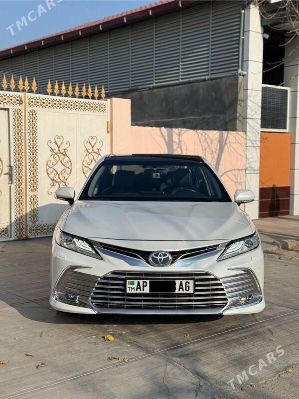 Toyota Camry 2021 - 556 000 TMT - Бузмеин - img 3