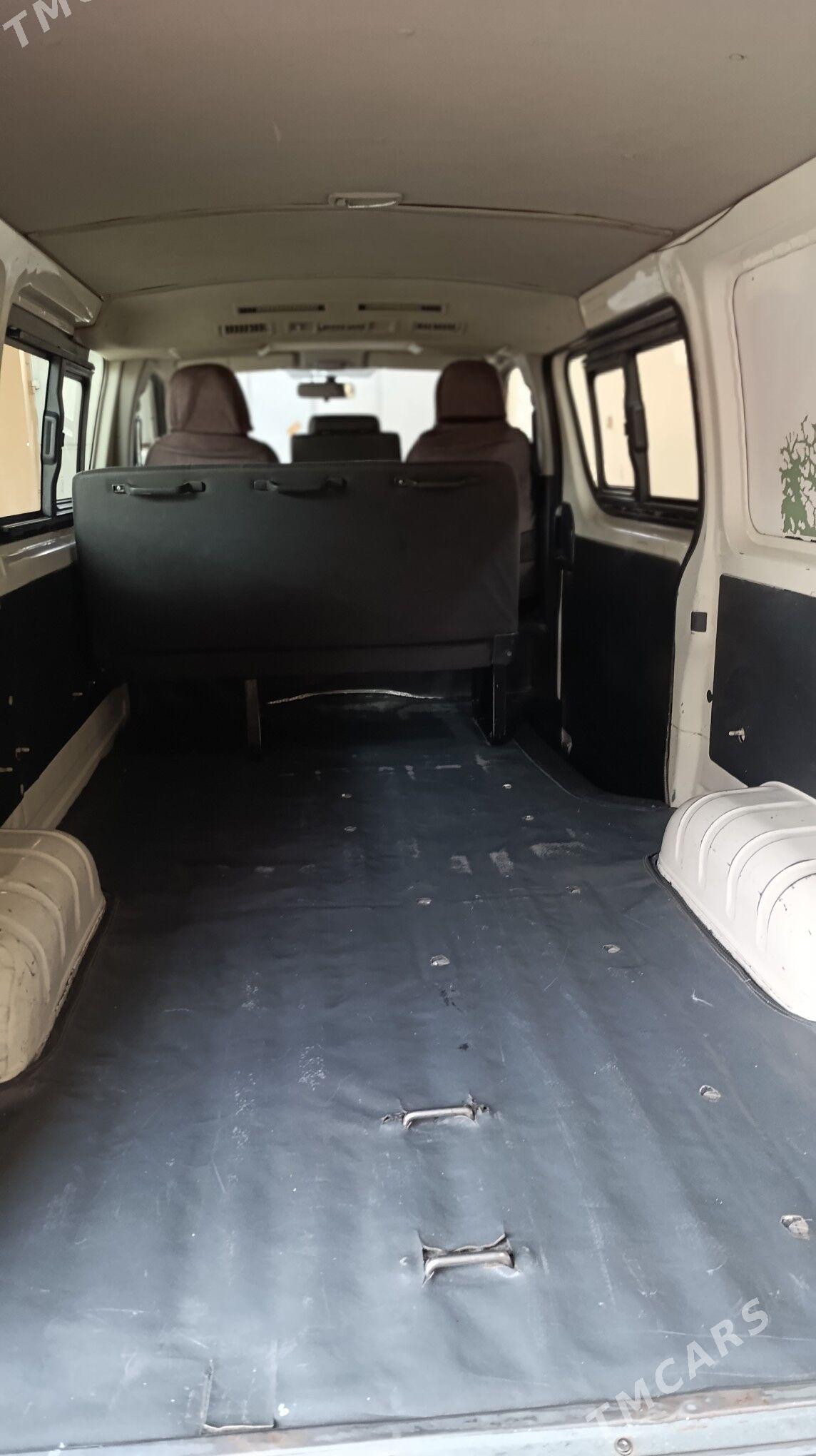 Toyota Hiace 2015 - 330 000 TMT - Baýramaly - img 8