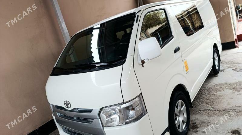 Toyota Hiace 2015 - 330 000 TMT - Baýramaly - img 2
