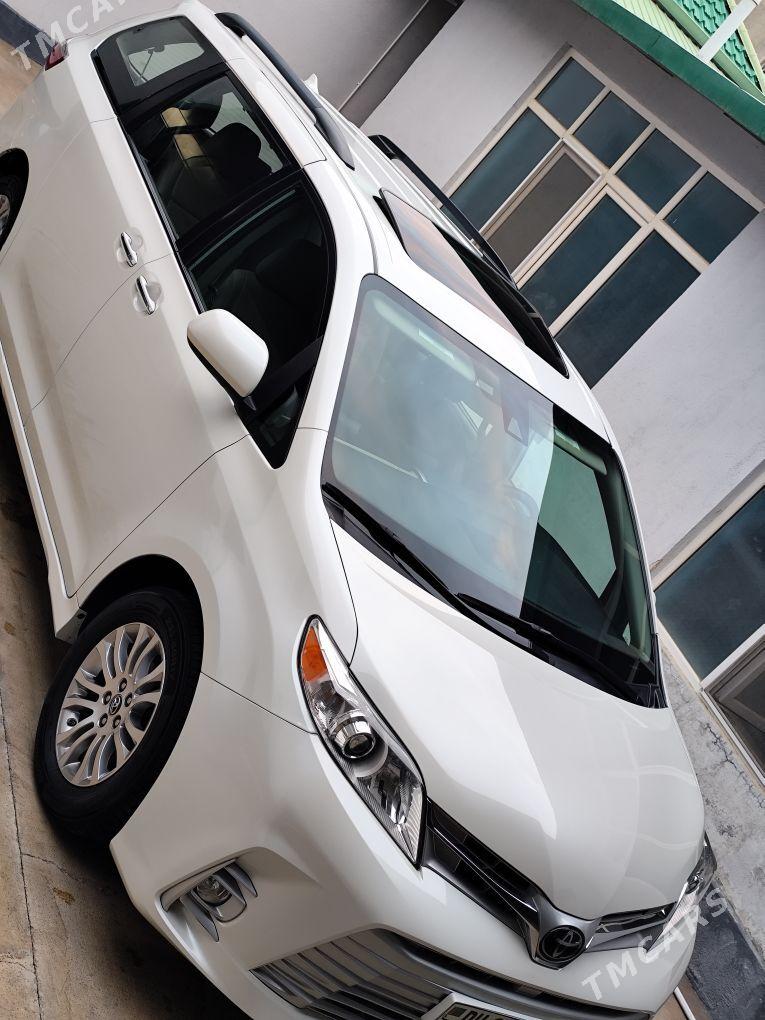 Toyota Sienna 2019 - 597 000 TMT - Анев - img 4
