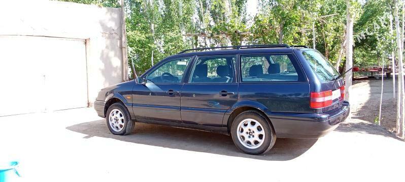 Volkswagen Passat 1994 - 20 000 TMT - Гурбансолтан Едже - img 4
