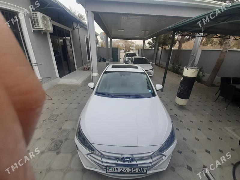 Hyundai Elantra 2020 - 230 000 TMT - Балканабат - img 1