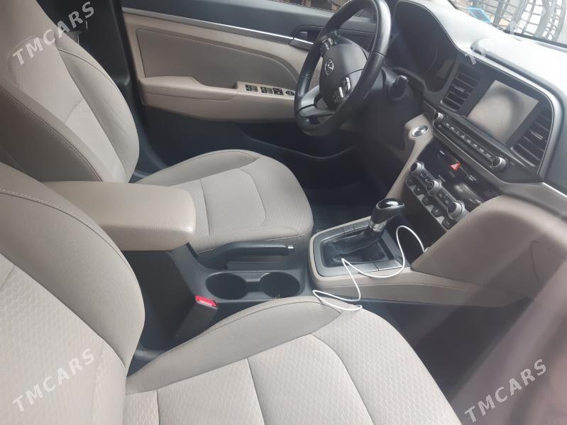 Hyundai Elantra 2020 - 230 000 TMT - Балканабат - img 6