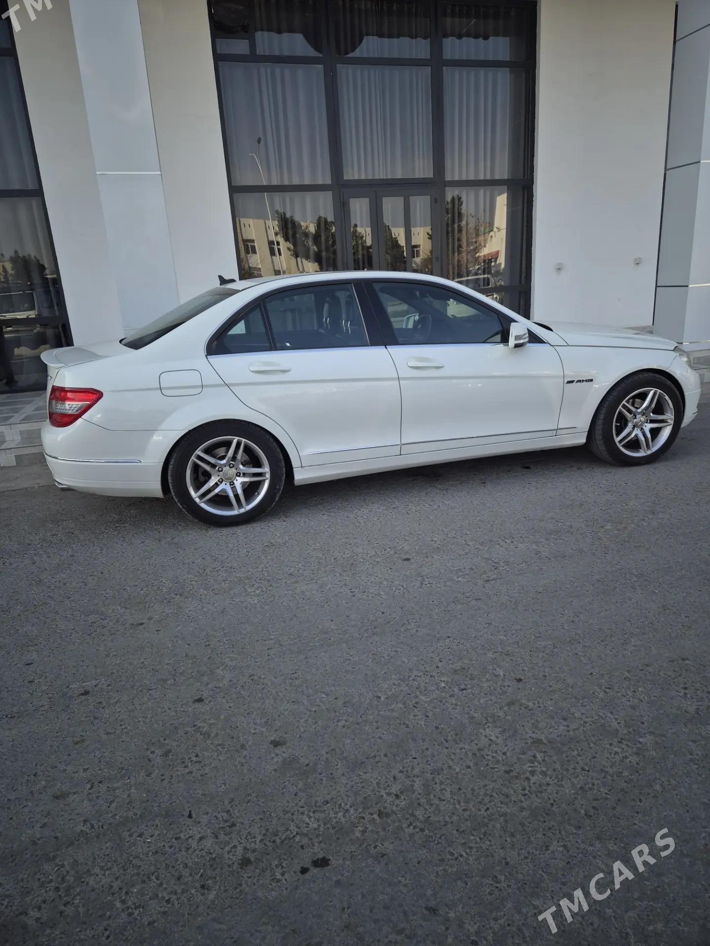 Mercedes-Benz C300 2010 - 210 000 TMT - Туркменабат - img 5