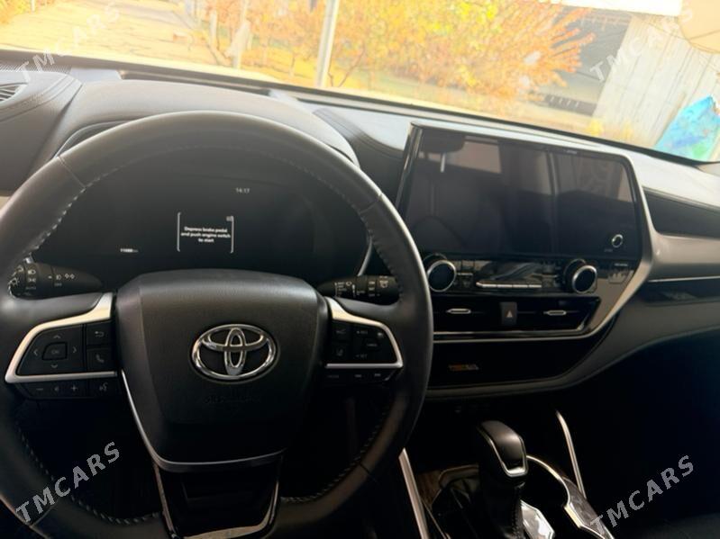 Toyota Highlander 2024 - 825 000 TMT - Aşgabat - img 8