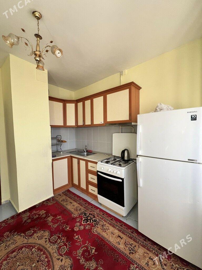 Mir-7/1, 3-komnat. kwartira - Parahat 7 - img 6