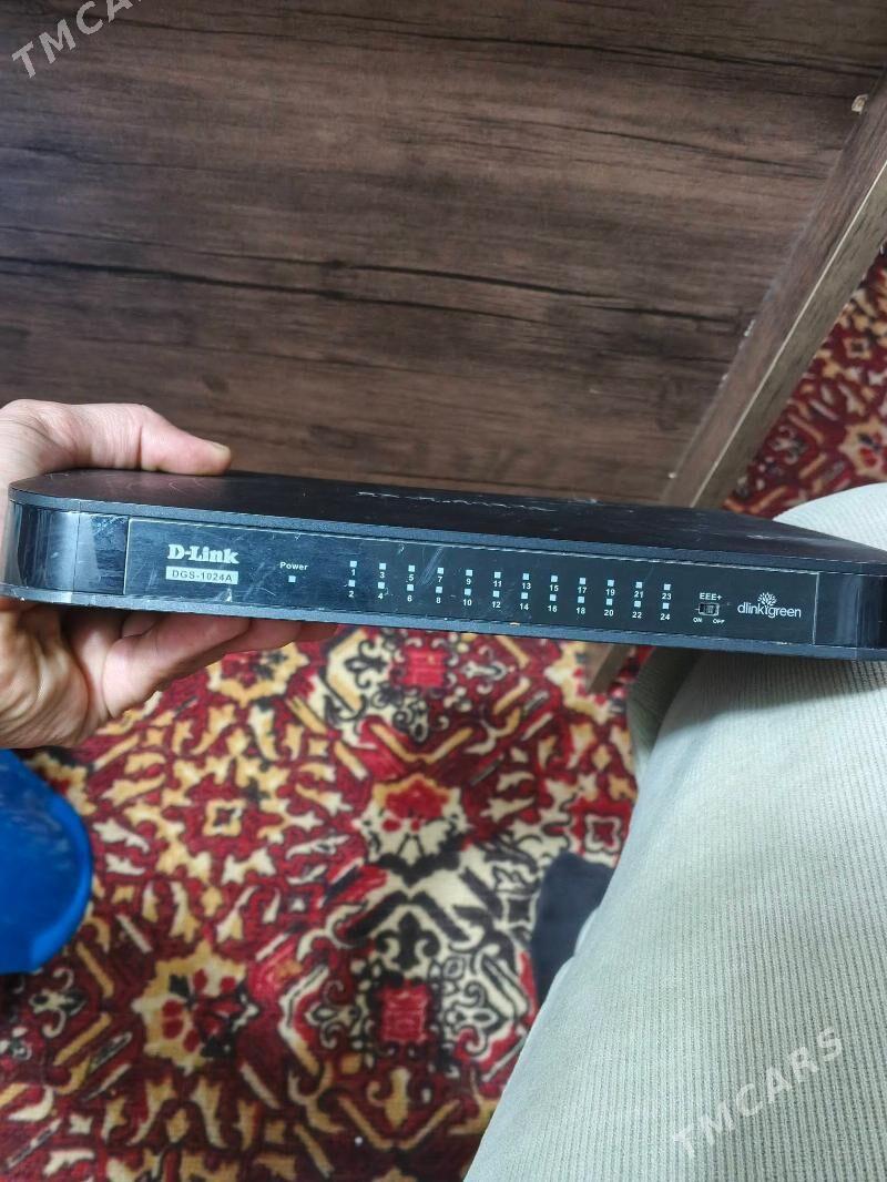 D-Link свитч 24 порта гигабид - Aşgabat - img 2