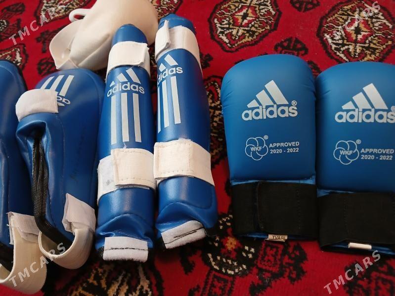 Karate percatka patçit - Бузмеин - img 1