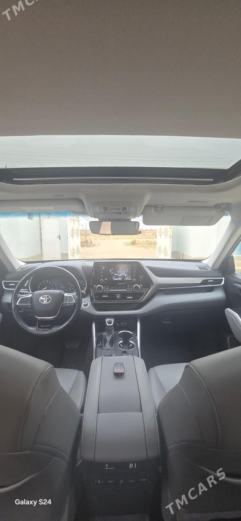 Toyota Highlander 2021 - 485 000 TMT - Tejen - img 6