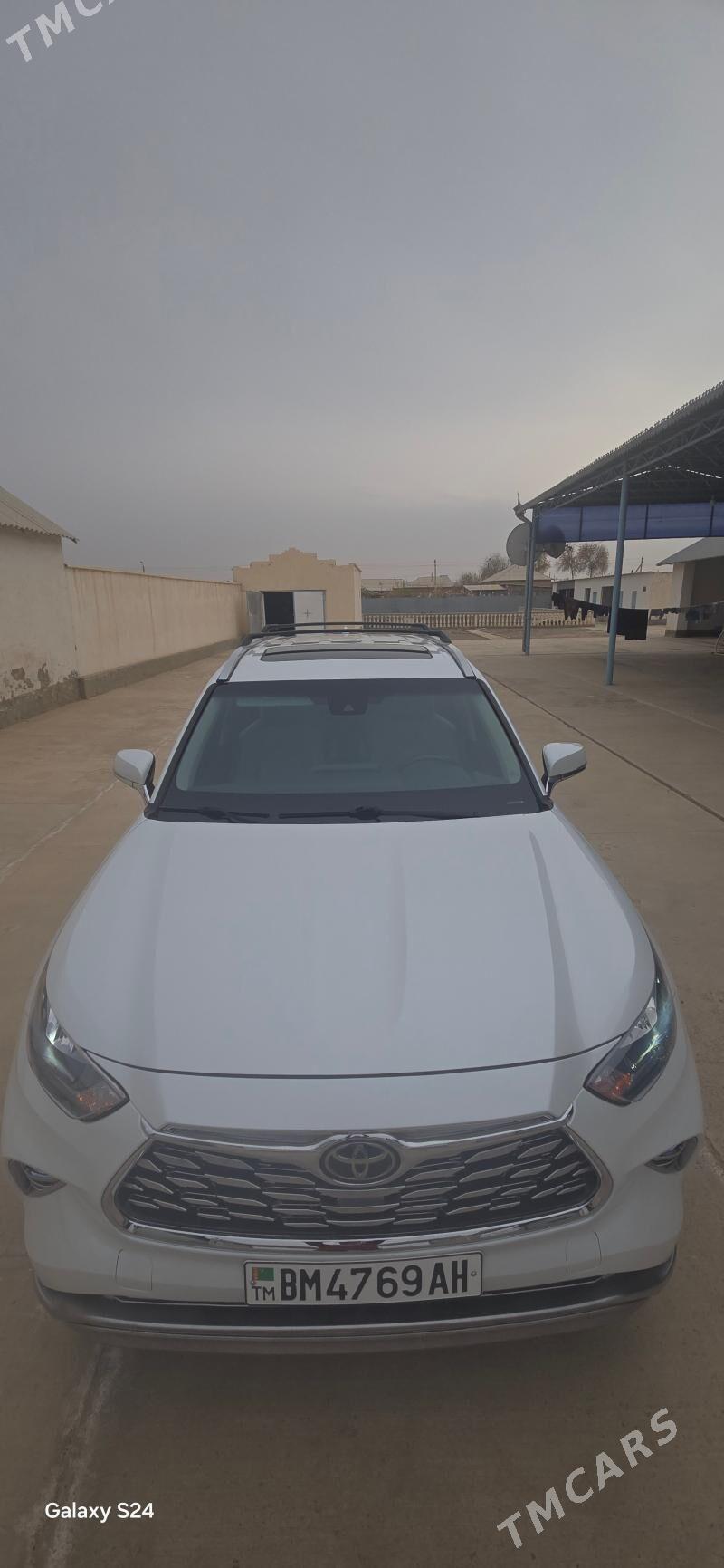 Toyota Highlander 2021 - 485 000 TMT - Tejen - img 3