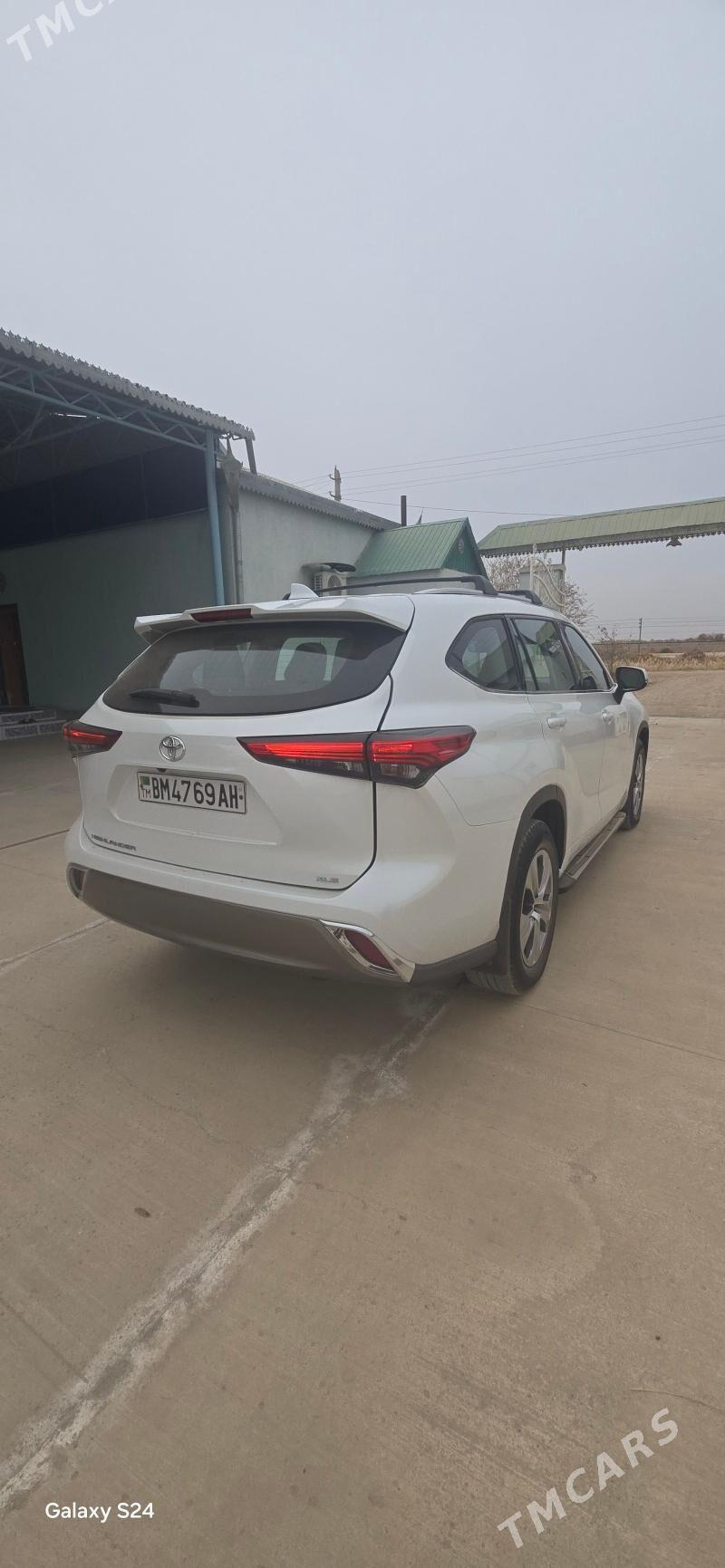 Toyota Highlander 2021 - 485 000 TMT - Tejen - img 5