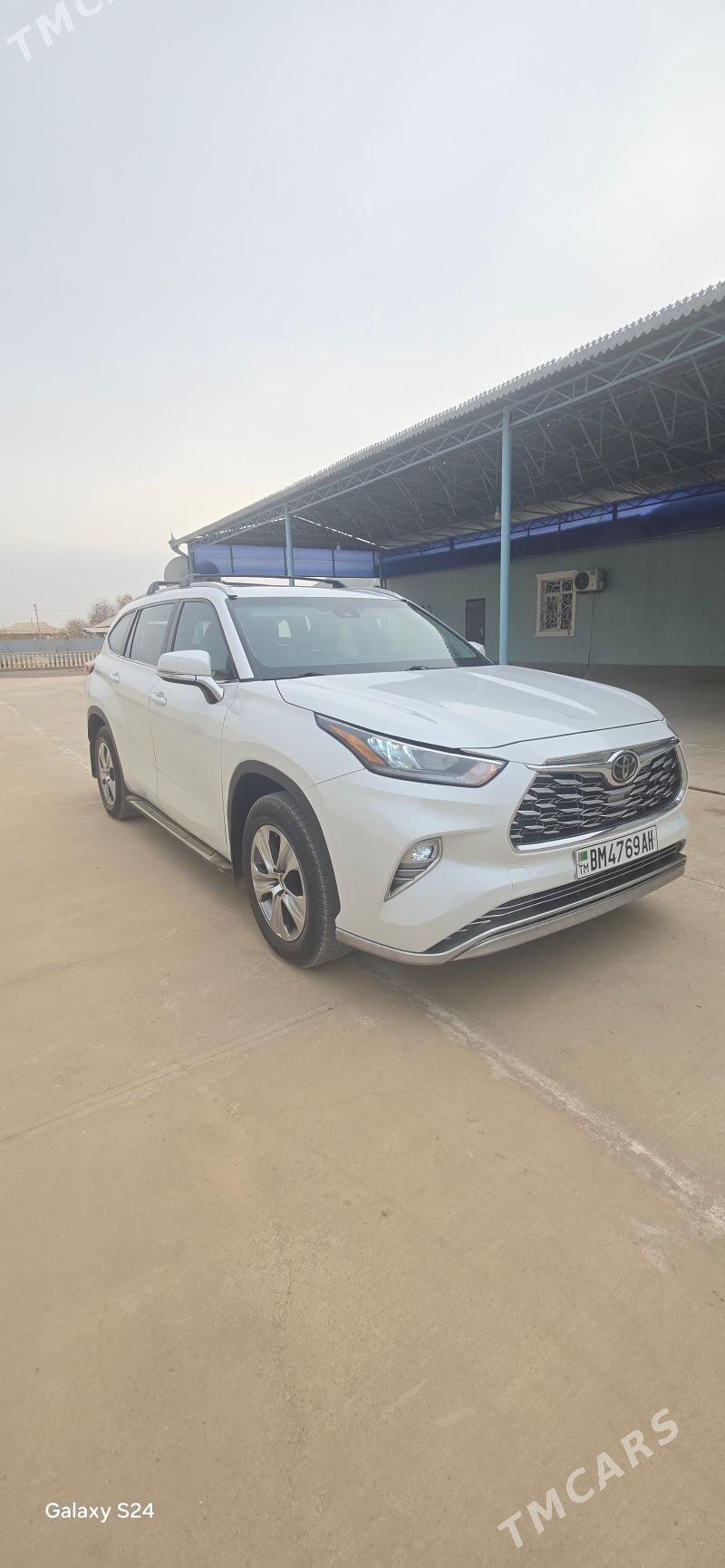 Toyota Highlander 2021 - 485 000 TMT - Tejen - img 4