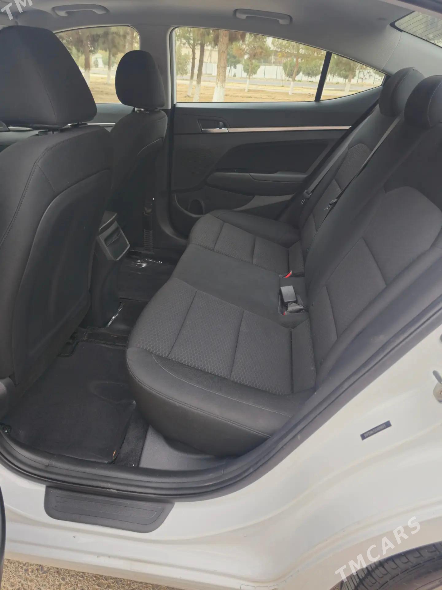 Hyundai Elantra 2020 - 250 000 TMT - Мары - img 7