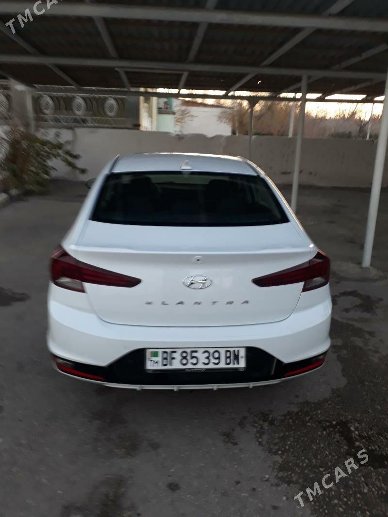Hyundai Elantra 2021 - 230 000 TMT - Балканабат - img 4