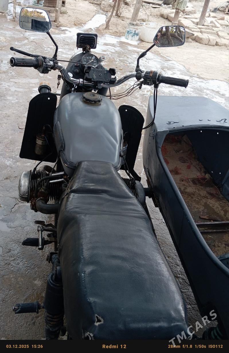 Ural 4320 1996 - 7 000 TMT - Kaka - img 1