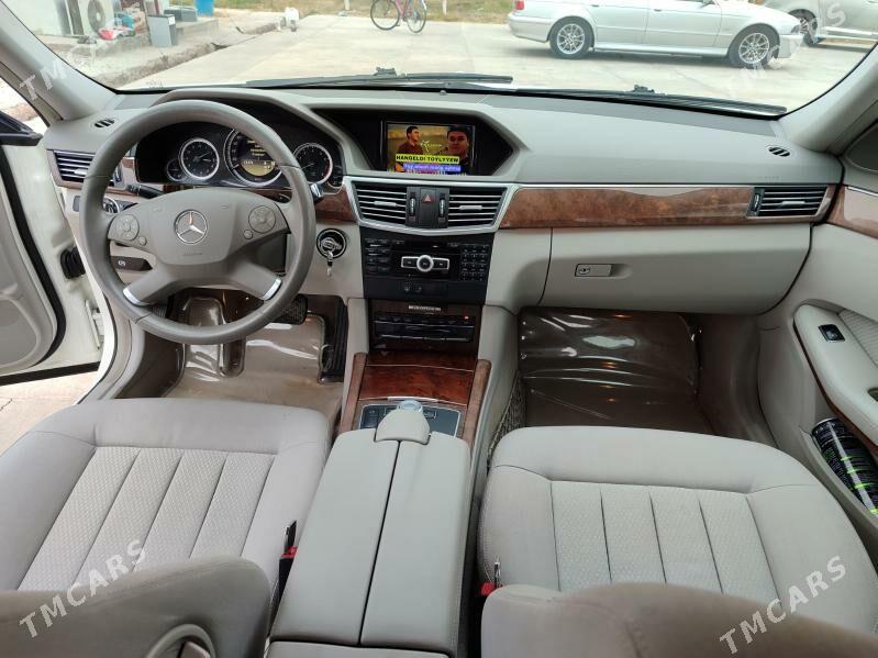 Mercedes-Benz E350 2011 - 350 000 TMT - Мары - img 7