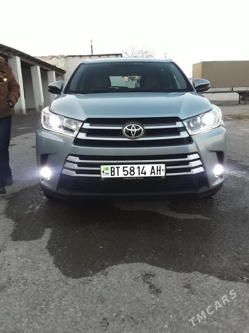 Toyota Highlander 2016 - 420 000 TMT - Теджен - img 7