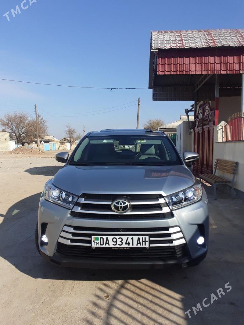 Toyota Highlander 2016 - 420 000 TMT - Теджен - img 3