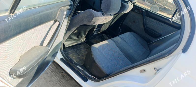 Toyota Carina 1994 - 55 000 TMT - Халач - img 5