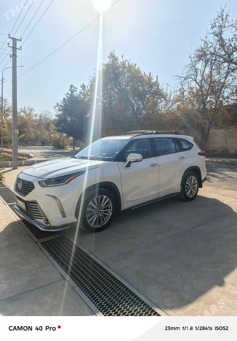 Toyota Highlander 2021 - 540 000 TMT - Ёлётен - img 2