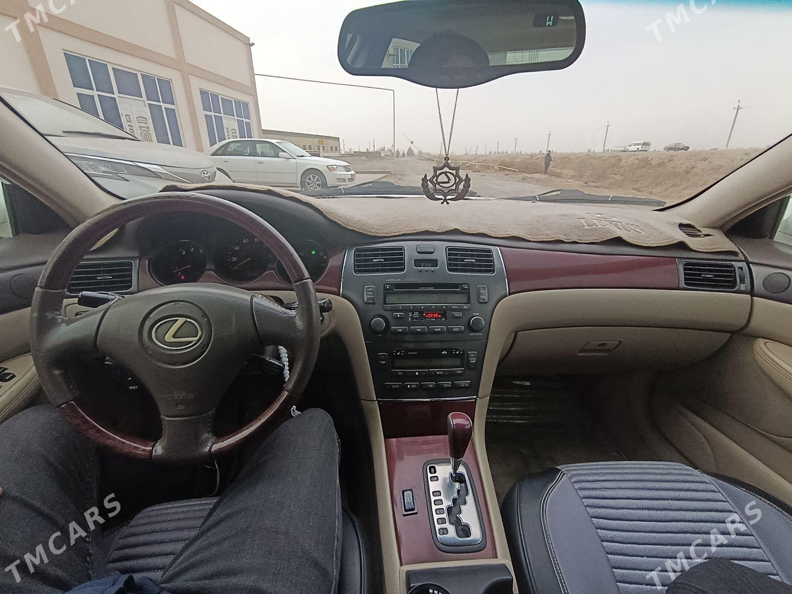 Lexus ES 300 2002 - 158 000 TMT - Дянев - img 6