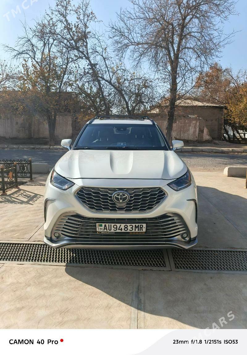 Toyota Highlander 2021 - 540 000 TMT - Ёлётен - img 1