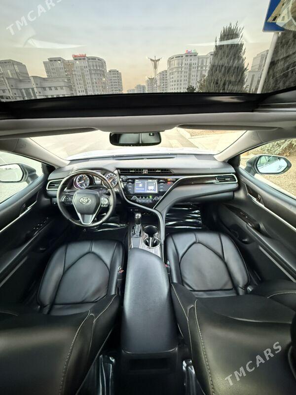 Toyota Camry 2018 - 295 000 TMT - Ашхабад - img 4