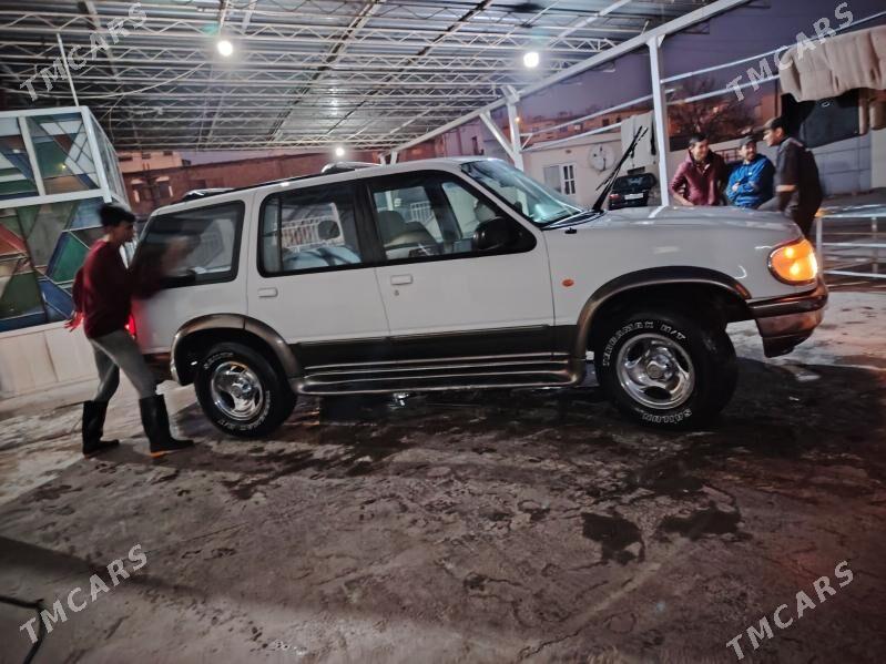 Ford Explorer 1996 - 62 000 TMT - Туркменабат - img 3