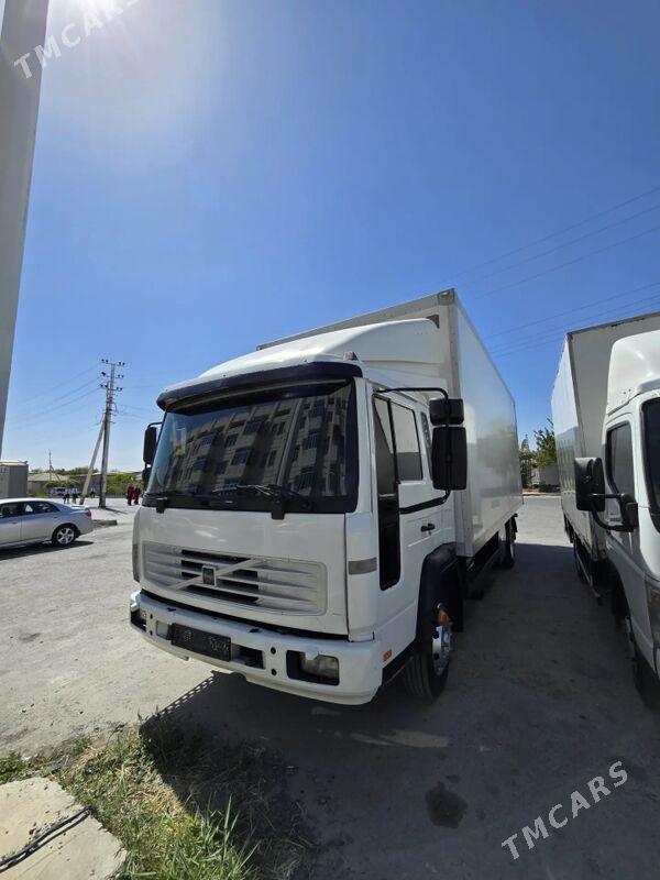 Volvo EURO 4 2003 - 340 000 TMT - Türkmenabat - img 1