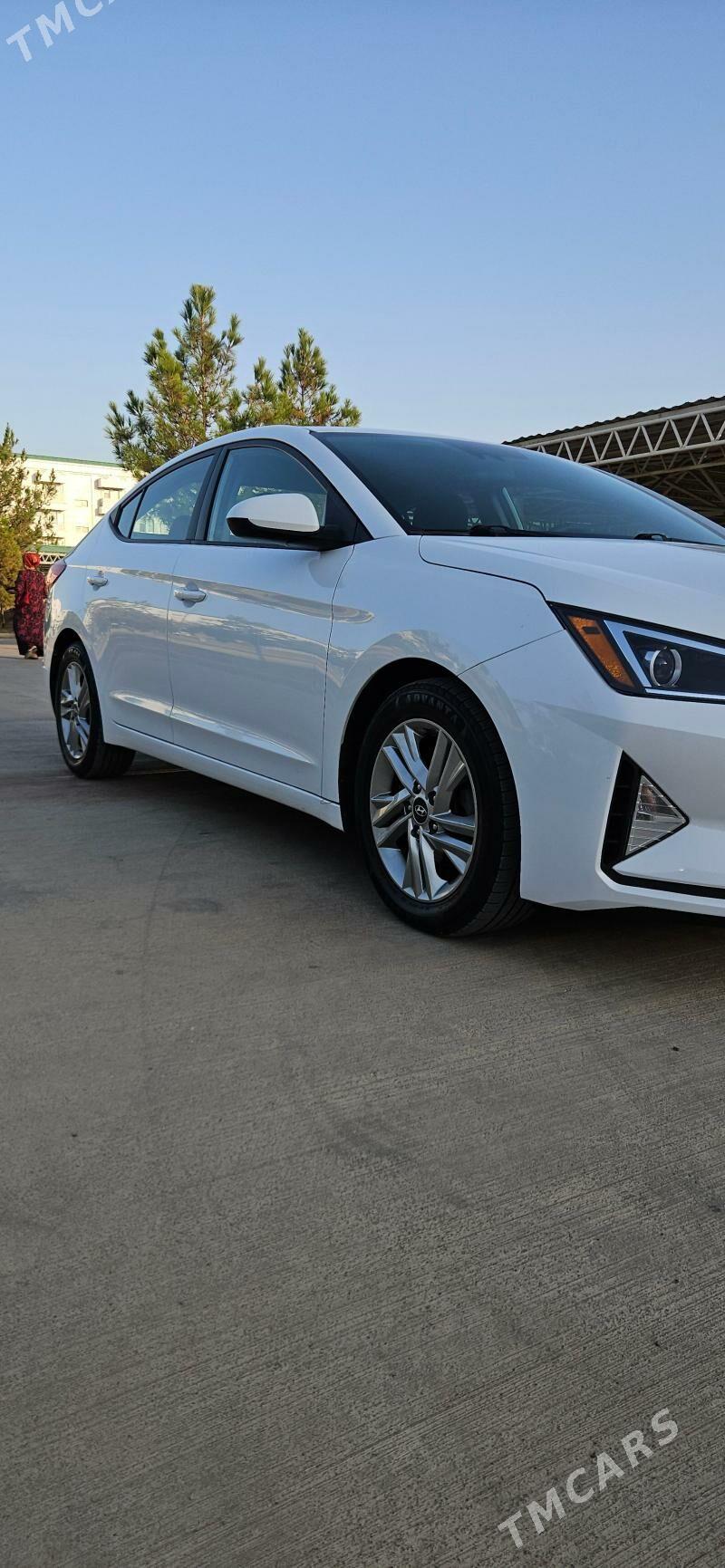 Hyundai Elantra 2020 - 240 000 TMT - Кëши - img 2