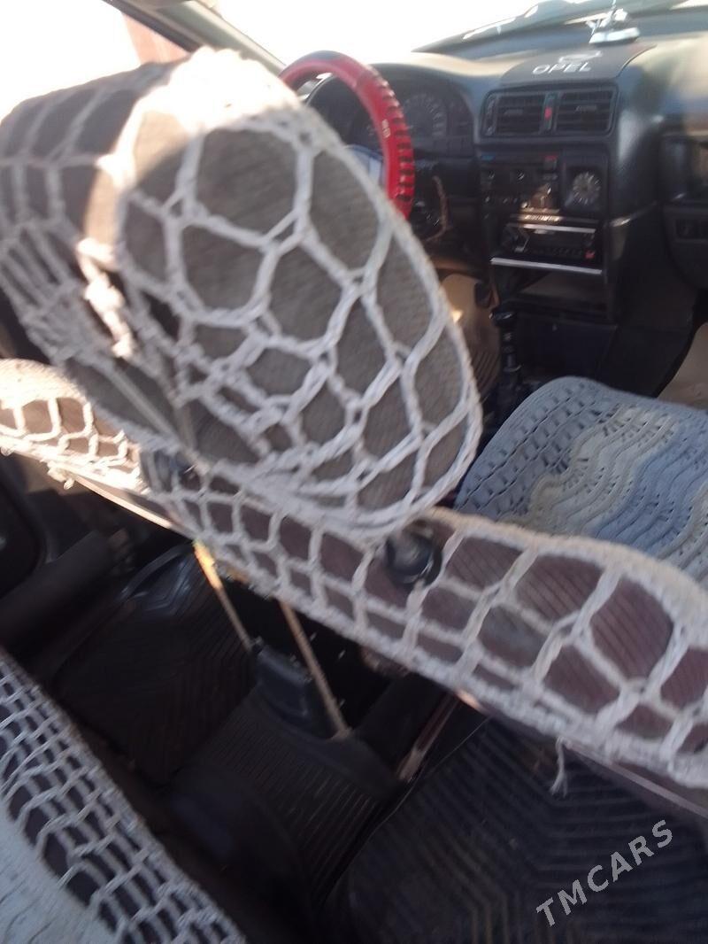 Opel Vectra 1992 - 23 000 TMT - Кёнеургенч - img 4