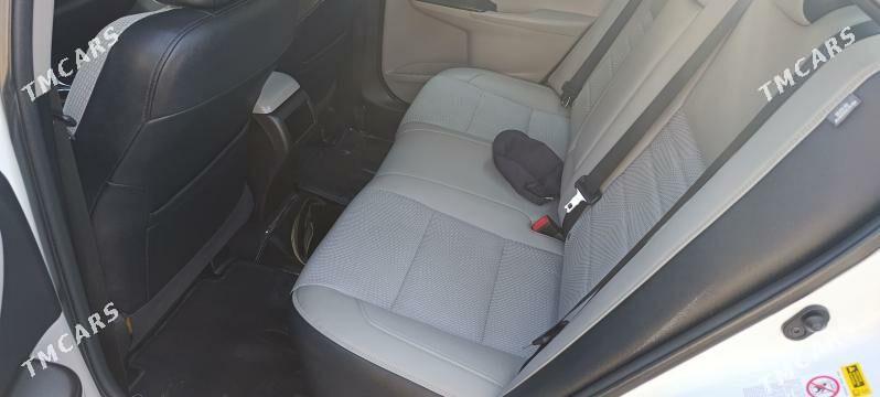 Toyota Camry 2016 - 285 000 TMT - Мары - img 5