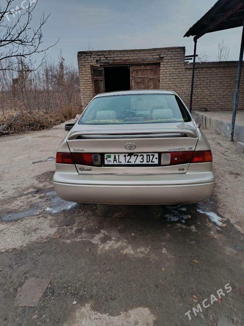 Toyota Camry 2000 - 135 000 TMT - Дашогуз - img 4