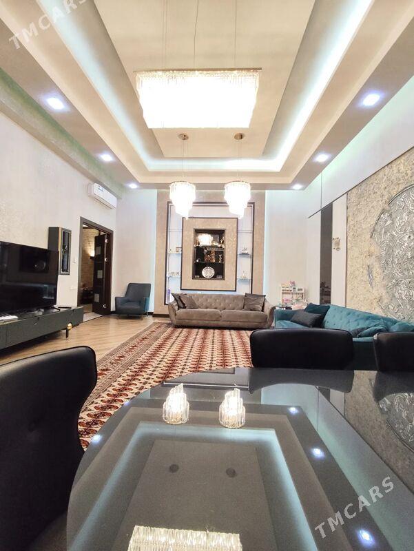 Чехова Элитка 5 ком 6 этаж - Ашхабад - img 1