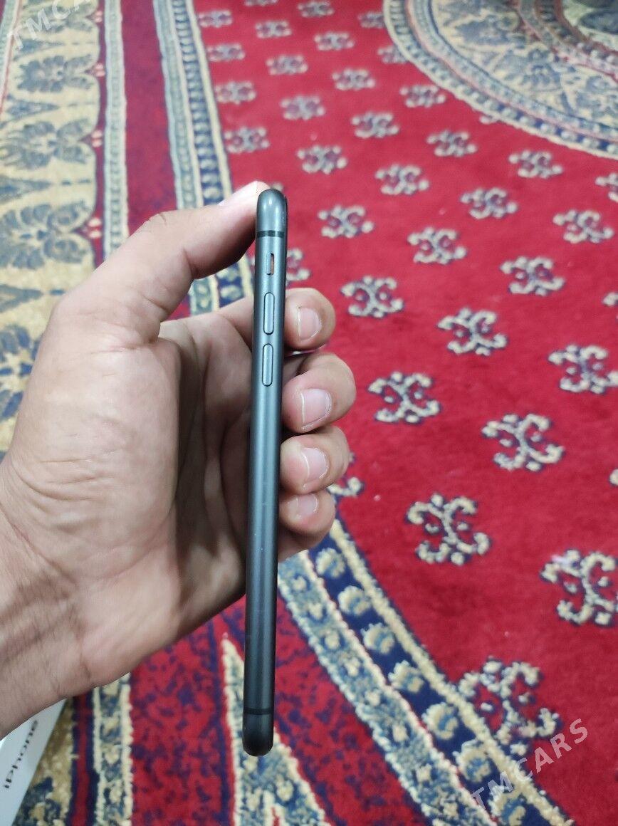 Iphone 11 - Mary - img 4