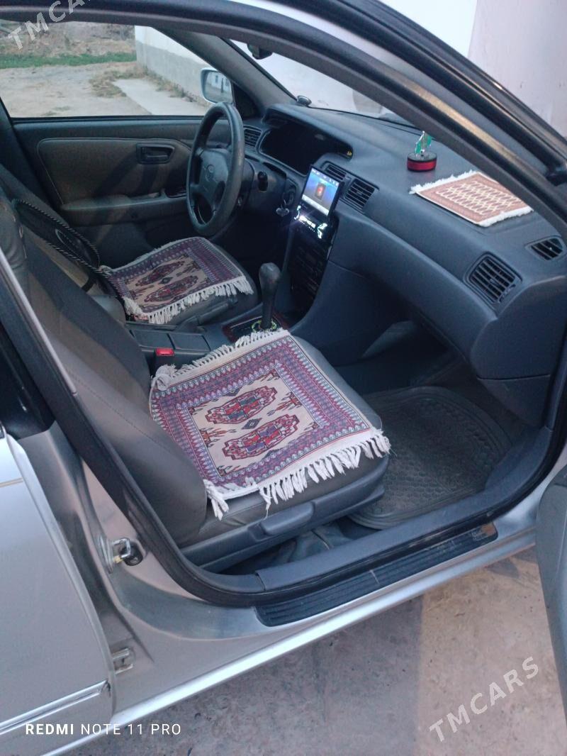 Toyota Camry 2000 - 170 000 TMT - Дянев - img 3