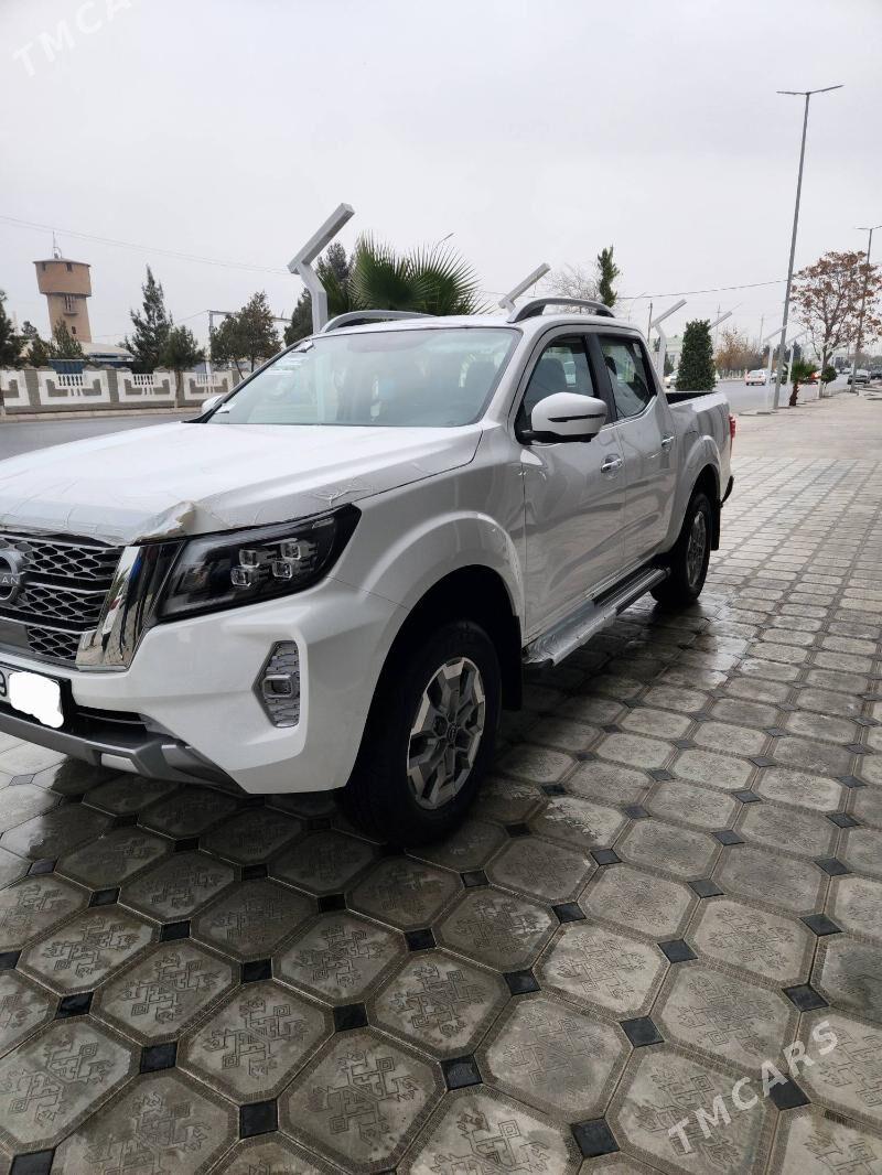 Nissan Navara 2025 - 450 000 TMT - Мары - img 3