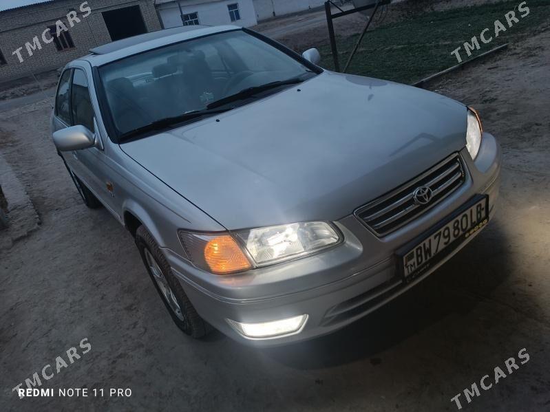 Toyota Camry 2000 - 170 000 TMT - Дянев - img 1