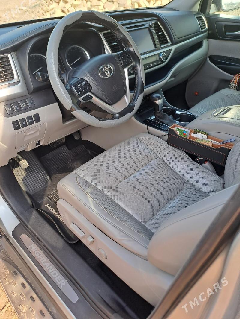 Toyota Highlander 2017 - 450 000 TMT - Daşoguz - img 3