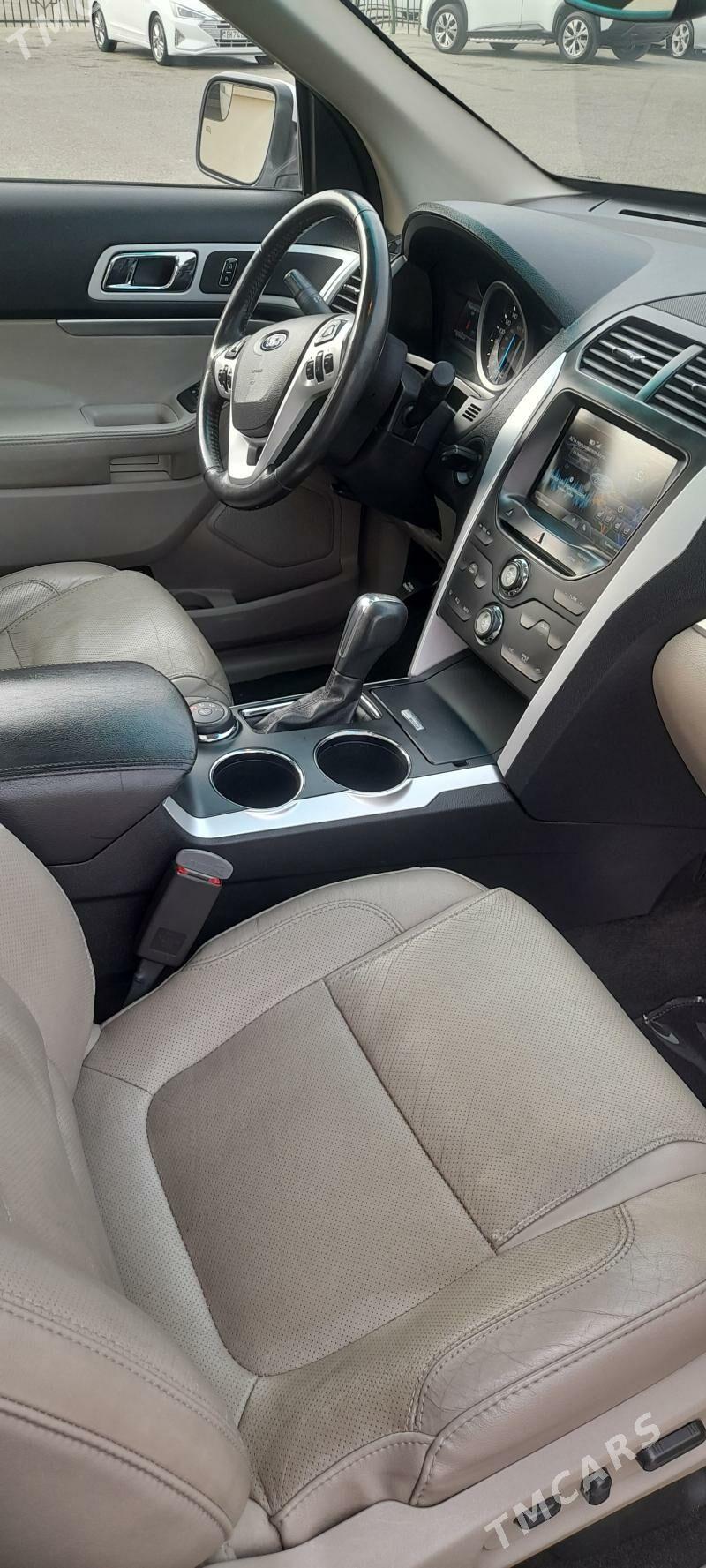 Ford Explorer 2014 - 300 000 TMT - Ашхабад - img 8